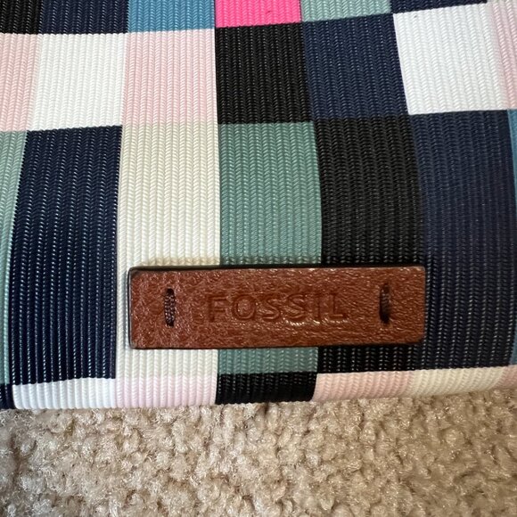 Fossil Triple Compartment Crossbody - Picture 3 of 15